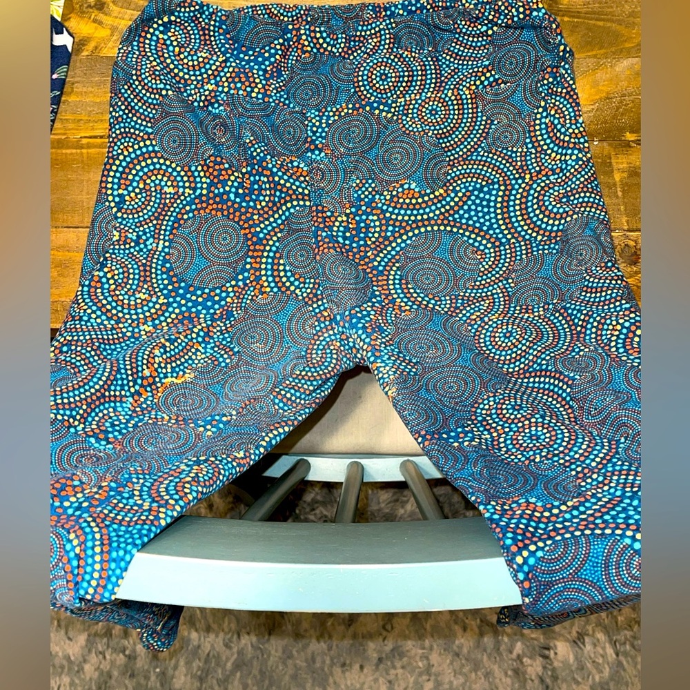 Tall and Curvy LuLaRoe Leggings